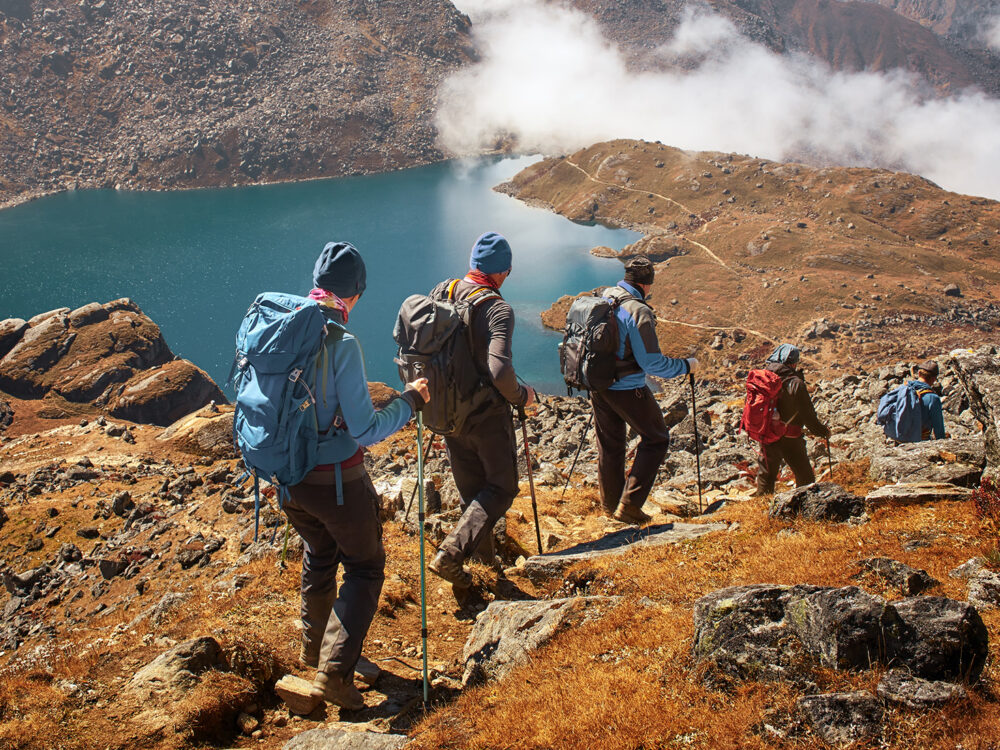 albertin-hiking-header-04-blue